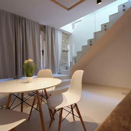 Zadar Central Apartment 公寓 *